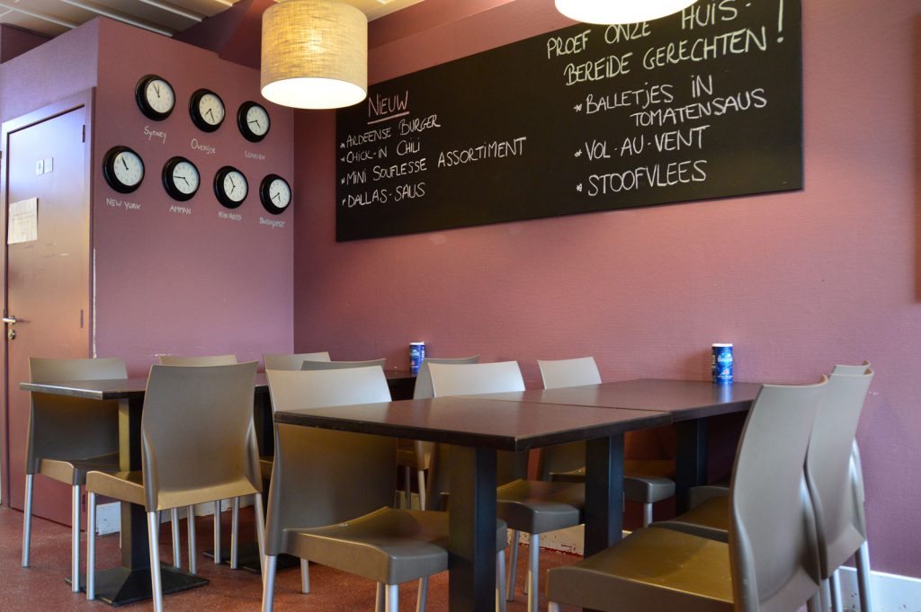 Binnenkant van het frituur de S-Bocht